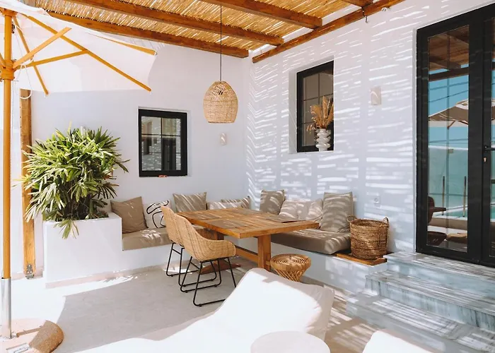 Casacarma Iii, Private Pool, Boho Design, Willa Lakhania